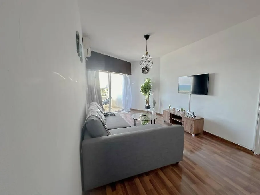 Appartement Sea View 1Br With Pool Access à Larnaca
